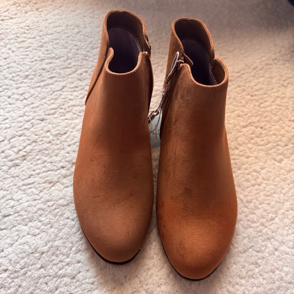 Brand New Cat and Jack Ankle Boots - Picture 3 of 6